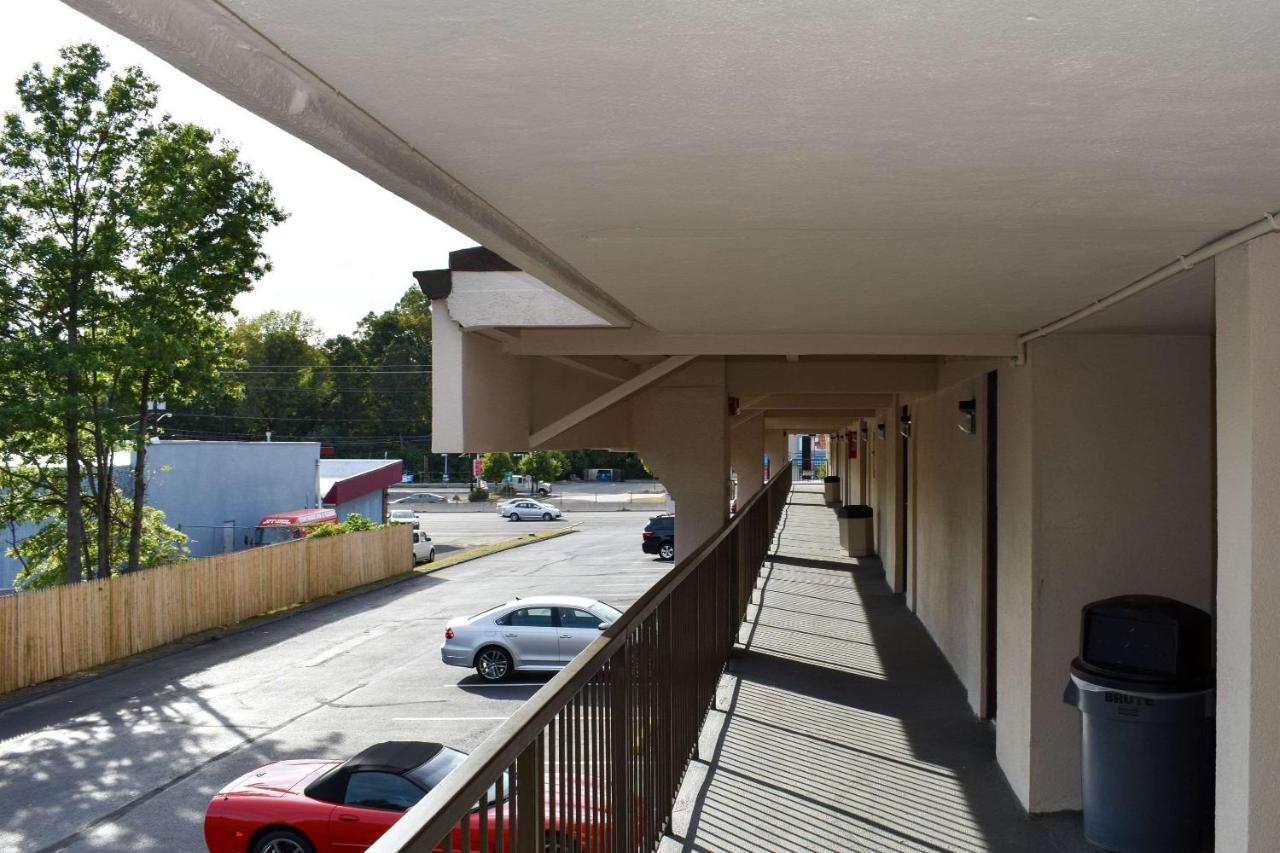 Mho Hotel Bordentown Exterior photo